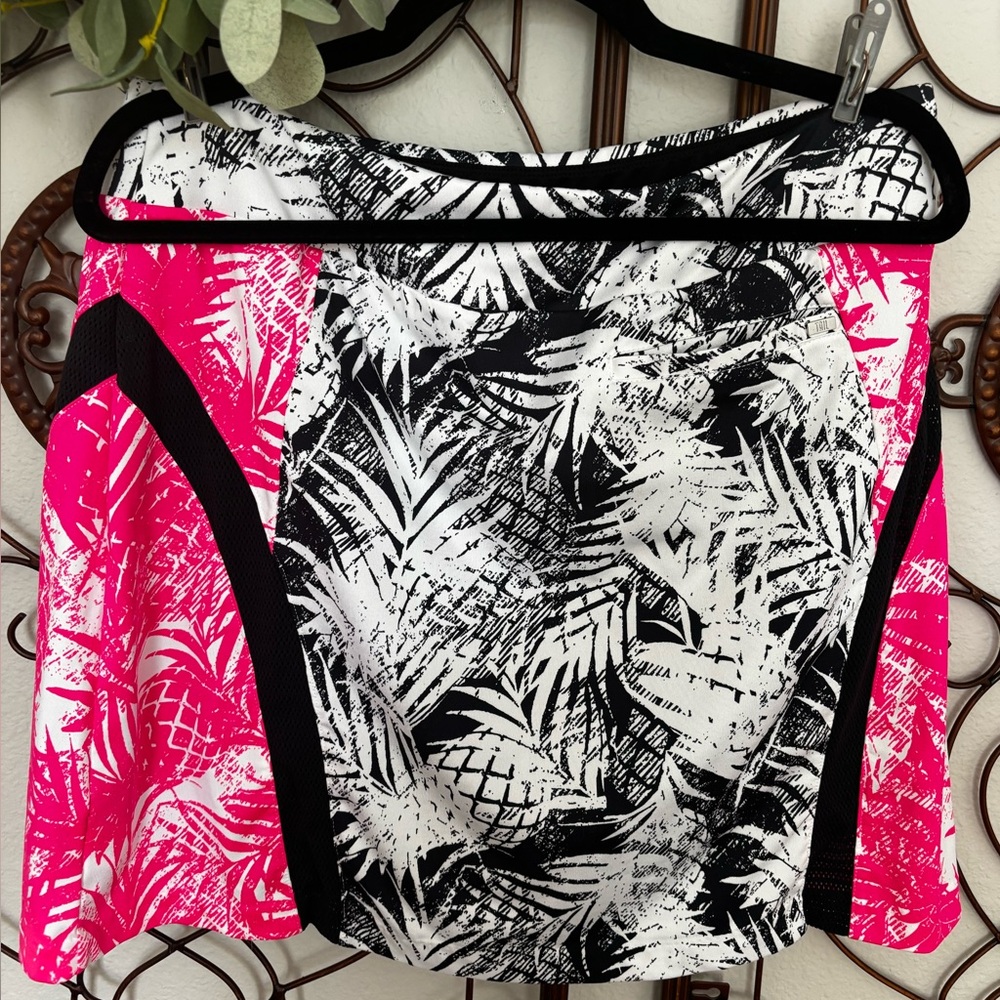 Tail Black and White Patterned Golf Skort